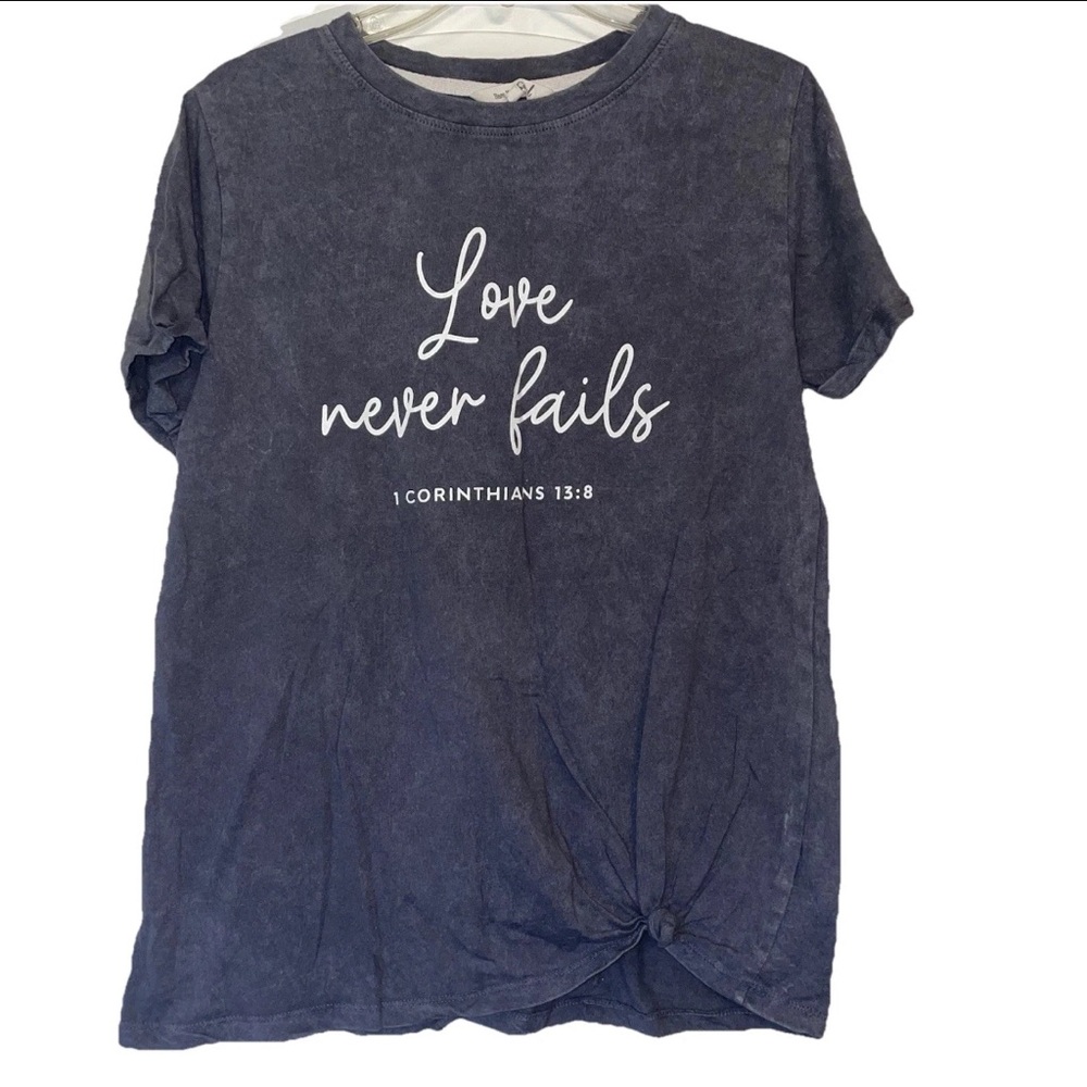 Love Never Fails Graphic T-Shirt